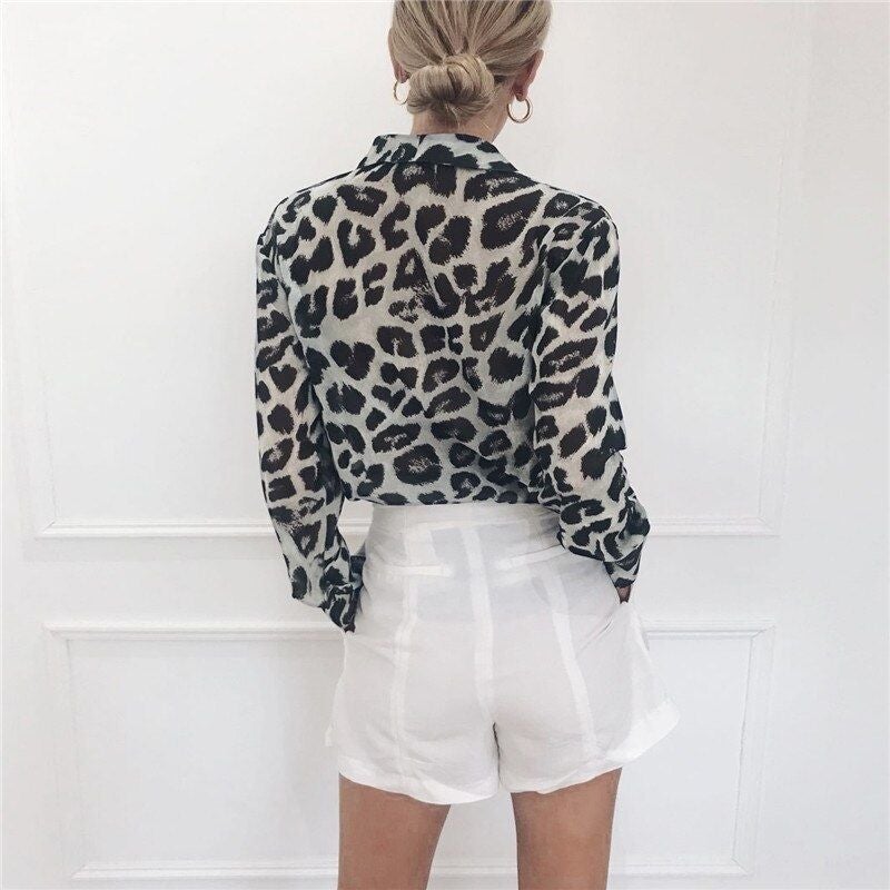 Camisa Feminina Estampa Animal Print